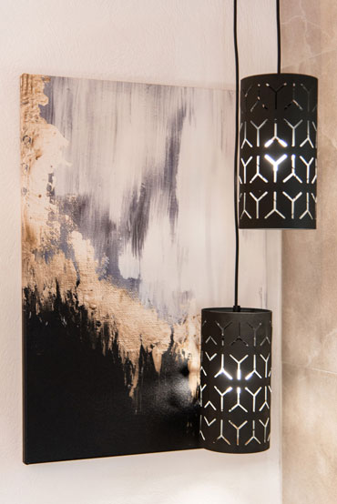 Decoration details