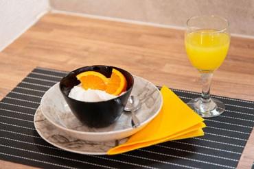 Breakfast at Sunset coast house wood