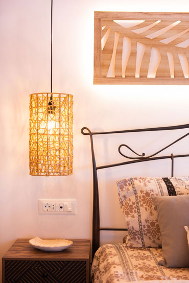 Decorative details in the bedroom of Sunset coast house