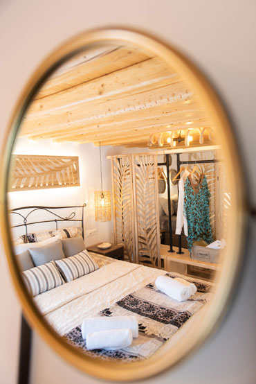The master bedroom of Sunset coast house Stone in Sifnos